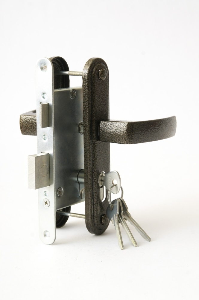 Фото Замок врезной цилиндровый с защёлкой в комплекте с ручкой ЗВ4-3.05 (бронза), 4 кл.